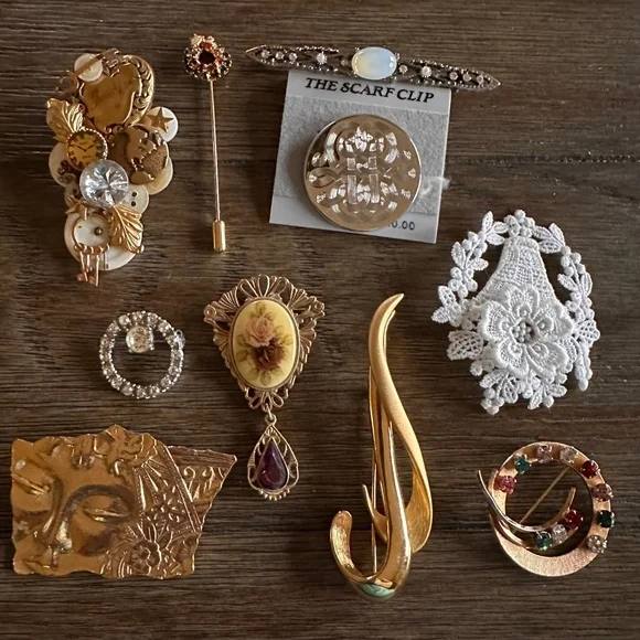Vintage Brooches Lot * Pins‎ *Tie Scarf Clips* Mixed Styles Rhinestones* 12k pin - Picture 3 of 8
